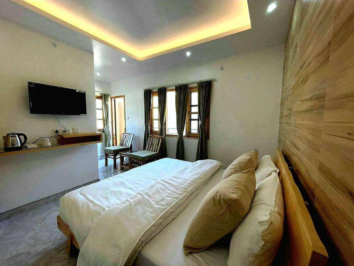 The Wild Yak Hotel Mandi Bagian luar foto