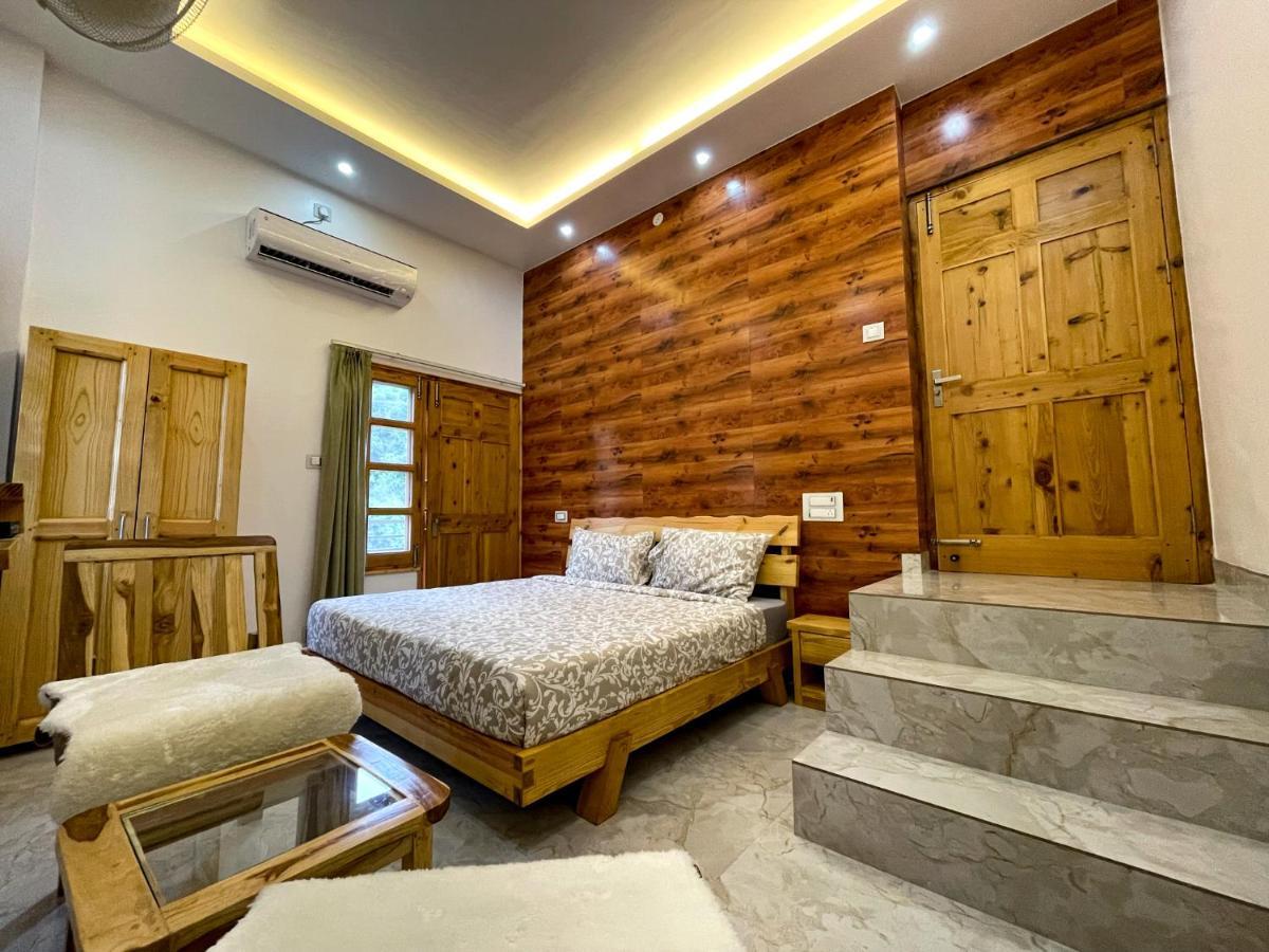 The Wild Yak Hotel Mandi Bagian luar foto