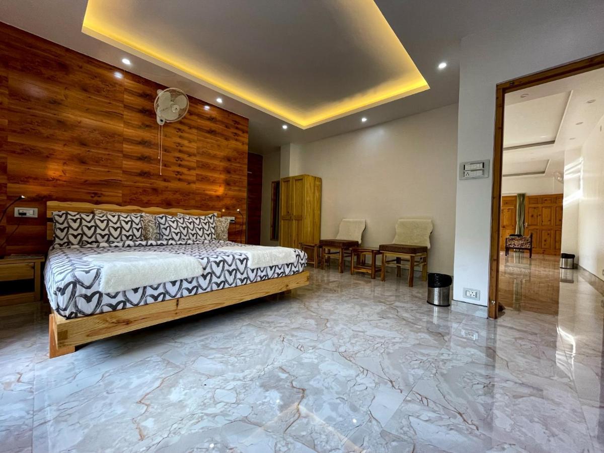 The Wild Yak Hotel Mandi Bagian luar foto