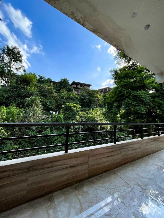 The Wild Yak Hotel Mandi Bagian luar foto
